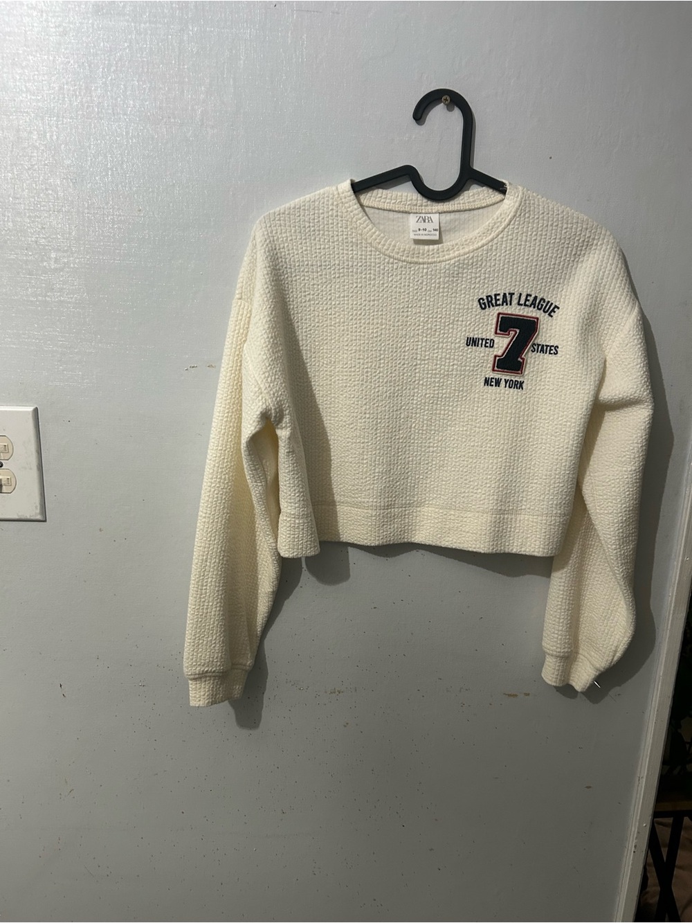 Zara Cream Cropped Waffle Knit Crew Sweater with '7' Graphic
